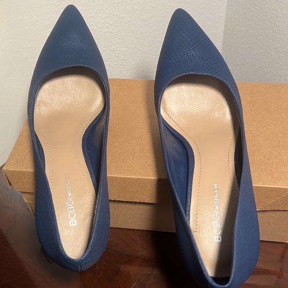 “NEW” BCBGeneration Sexy Heels - Picture 7 of 12
